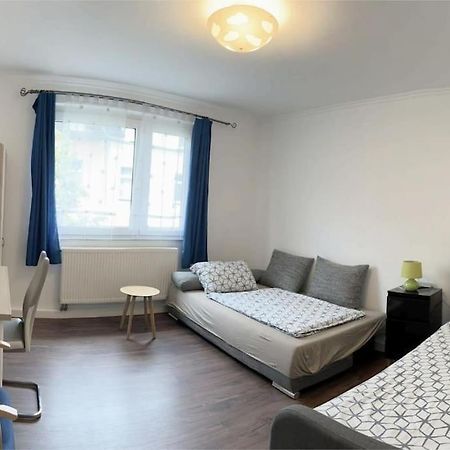 Duesseldorf Messe And Airport, 2-Bedroom Apartment With Kitchen And Garden Duisbourg Extérieur photo