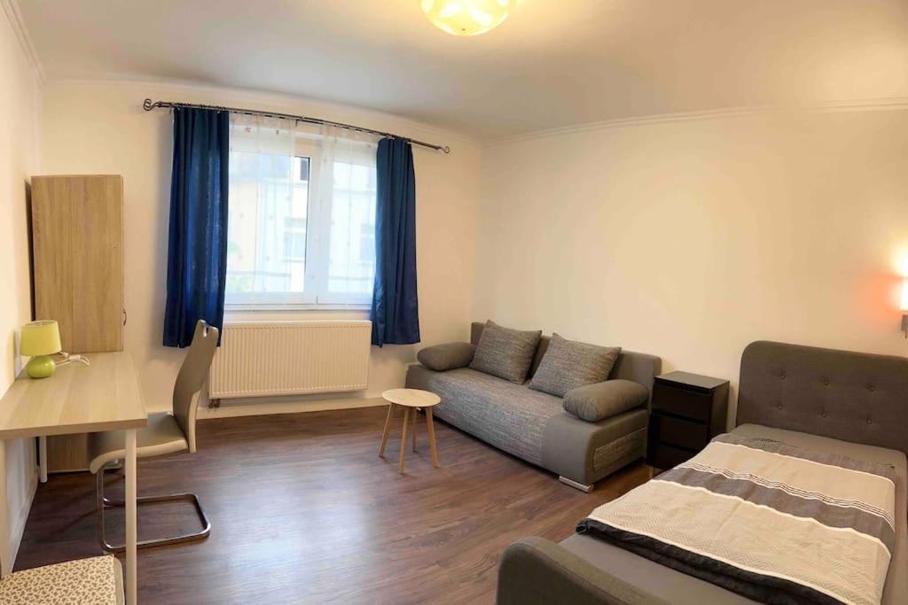 Duesseldorf Messe And Airport, 2-Bedroom Apartment With Kitchen And Garden Duisbourg Extérieur photo